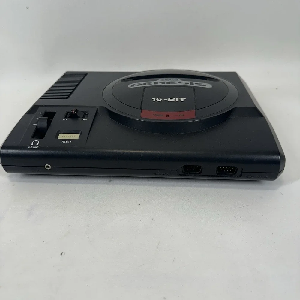 Sega Genesis 16-Bit Model No. 1601 Console w/ One Controller & Cords - TESTED